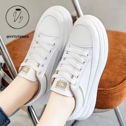Sneakers Mujer | Blancos/Negros - Moda & Comodidad | VYSTILE (58 caracteres)